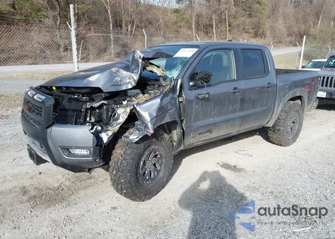 2025 Nissan Frontier Pro-4X 4X4 из США, поврежденный, VIN 1N6ED1EK8SN646254